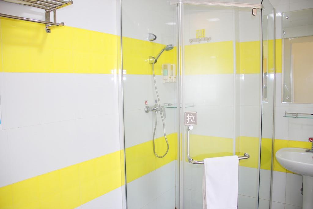 7Days Inn Shenzhen Da Fen You Hua Cun Εξωτερικό φωτογραφία