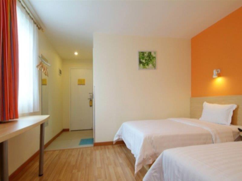 7Days Inn Shenzhen Da Fen You Hua Cun Εξωτερικό φωτογραφία